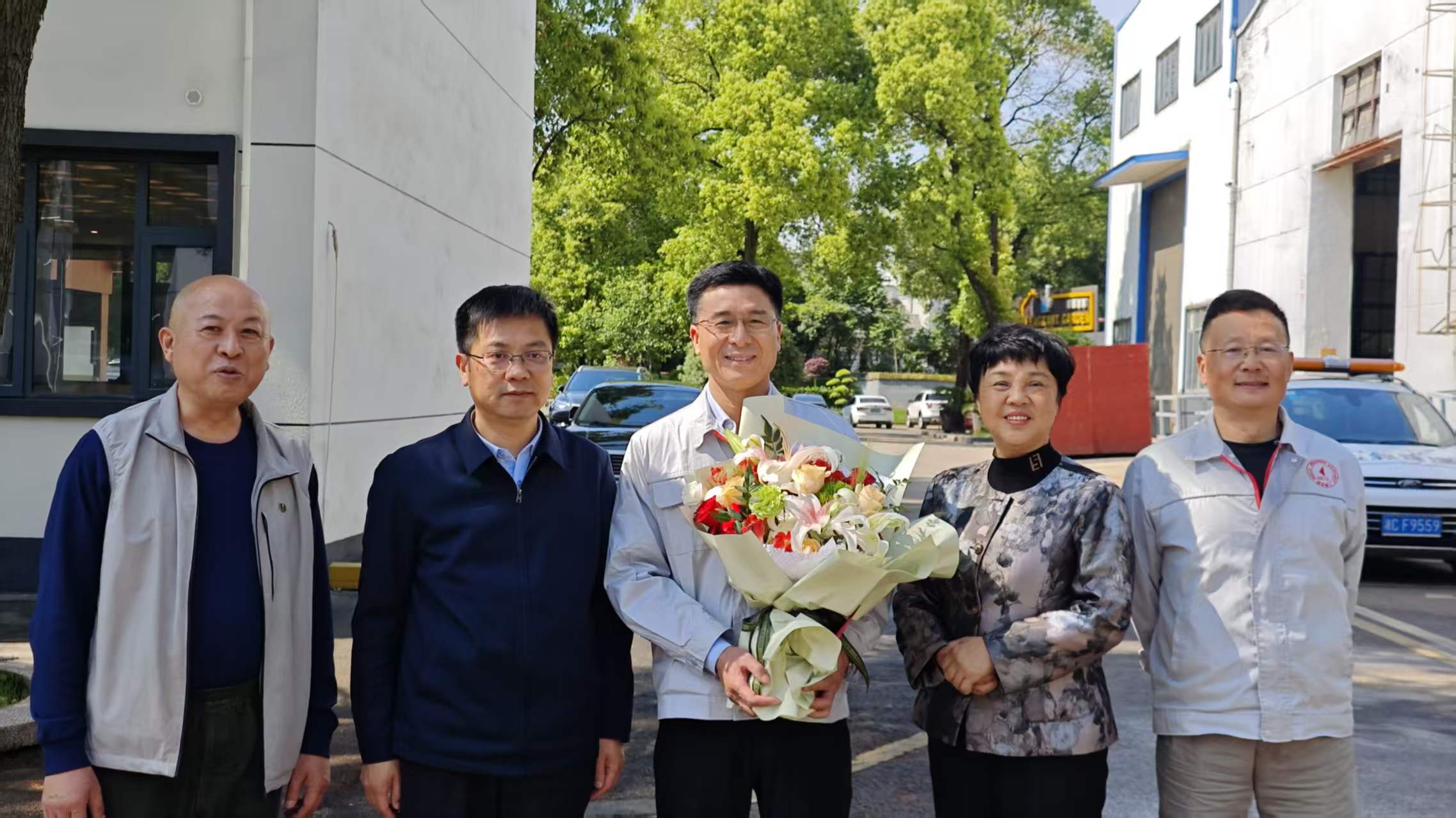 雨湖区区委书记陈小平一行走访米兰网页版登录入口-米兰（中国）
公司